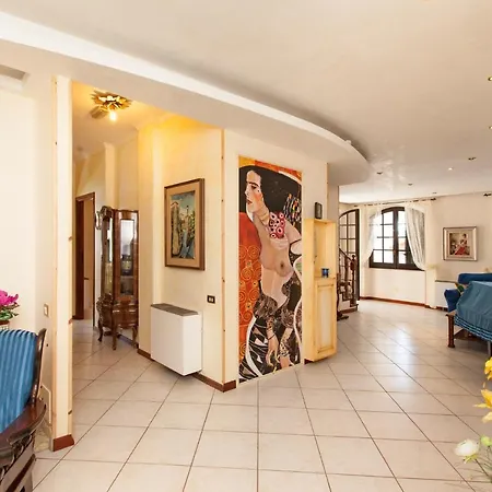 In Quartu Sant'elena 22916 Apartman *