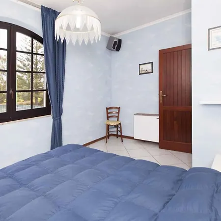 In Quartu Sant'elena 22916 Apartman